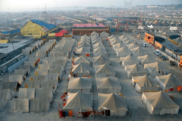 temporary-city-tents-build-visitors-600nw-1113312401